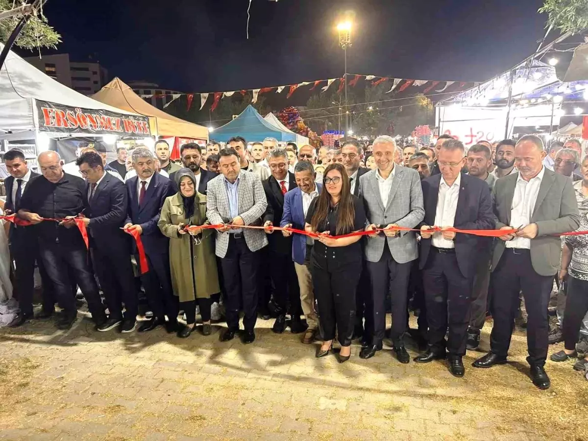 Kütahya’da 92. Turizm ve Ticaret Panayırı Açıldı