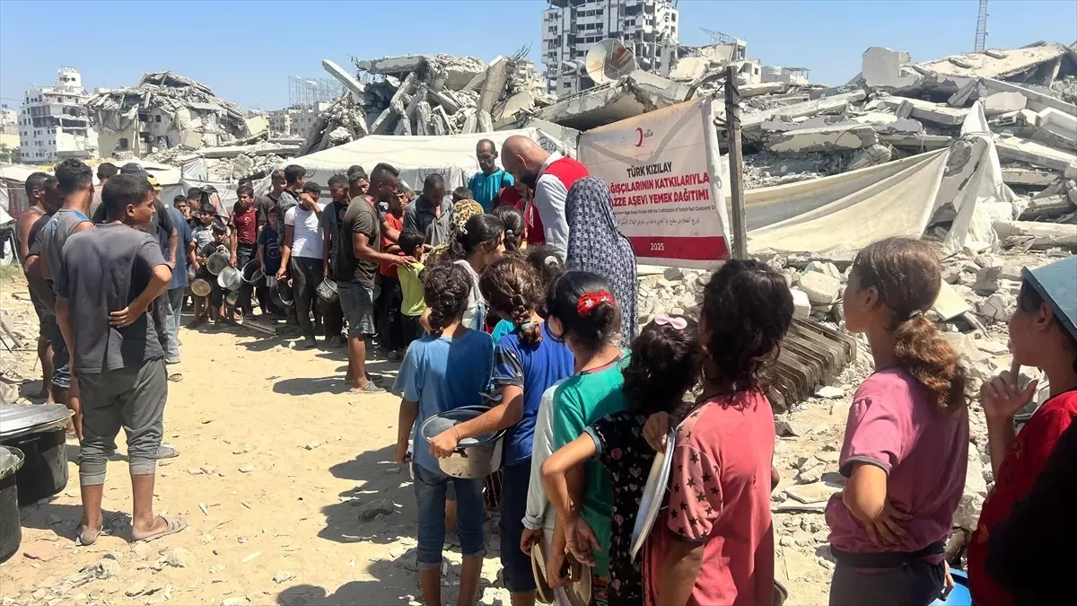 turk kizilay gazzeye destek gonderiyor wcqOXW4l