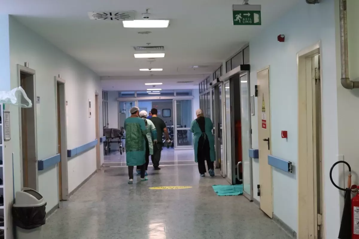 duzcede beyin olumu gerceklesen hastanin organlari nakil icin hazirlaniyor hsO73nzt