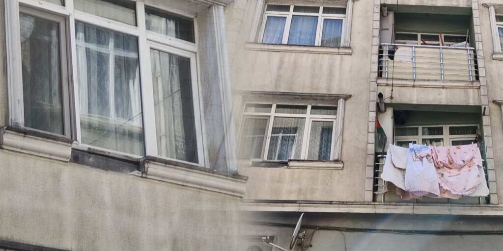 fatihte-facia-4-yasindaki-cocuk-pencereden-asagi-dustu-NaDSgYXb