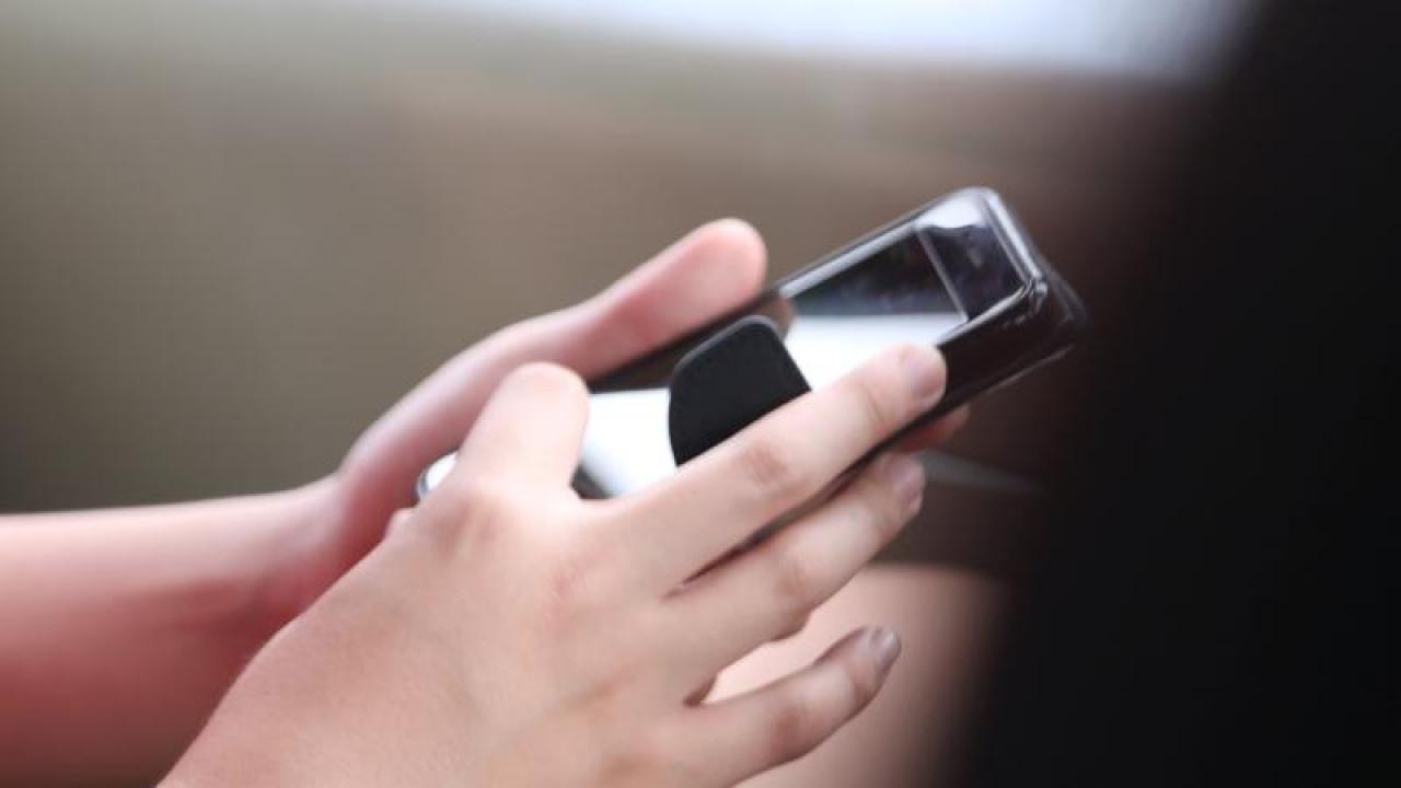 Okullarda dijital fren! Bir AB ülkesinden daha cep telefonu yasağı Img