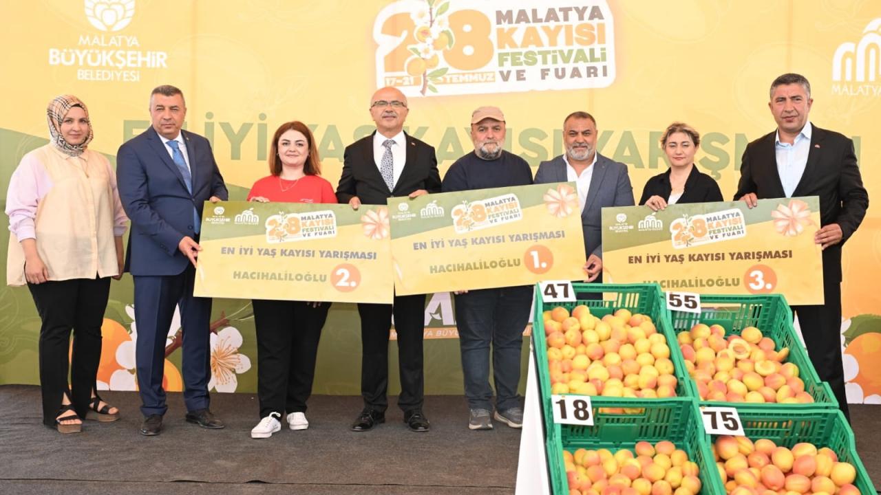Malatya Kayısı Festivali ve Fuarı eğlence dolu anlar yaşatıyor Img